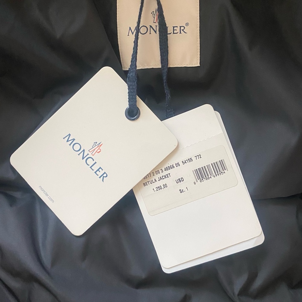 NWT Moncler Betula Puffer Jacket Coat Navy Blue Size 1 Small Hanger Garment Bag - Picture 5 of 15